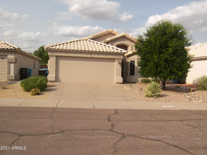 3408 E LAVEY Lane, Phoenix, AZ 85032