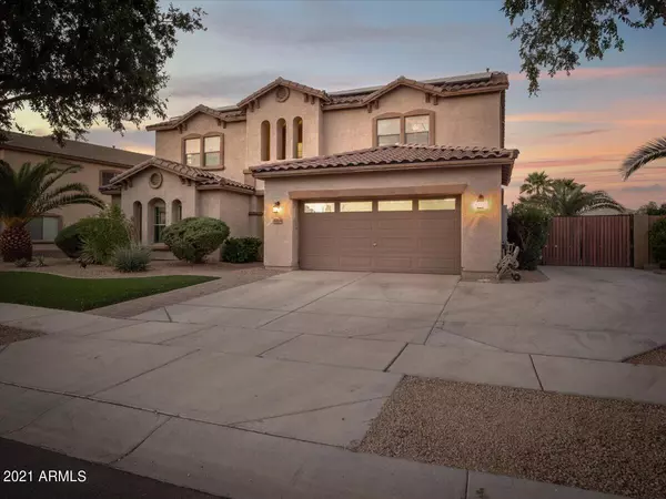 2798 E CRESCENT Way, Gilbert, AZ 85298