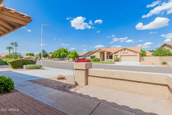 Chandler, AZ 85224,2563 N TAMARISK Street