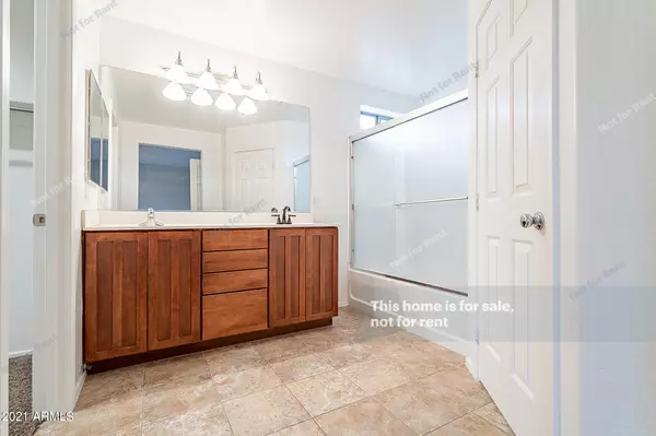 San Tan Valley, AZ 85143,1195 W DESERT BASIN Drive