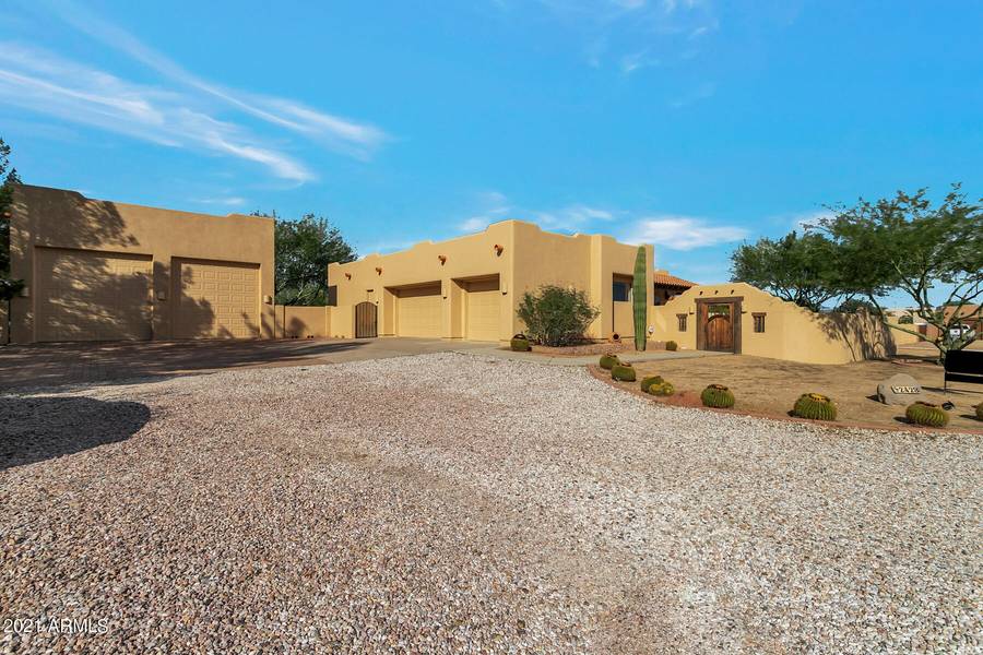 2428 W DESERT HILLS ESTATE Drive, Phoenix, AZ 85086