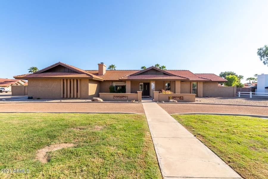 7539 W JOHN CABOT Road, Glendale, AZ 85308