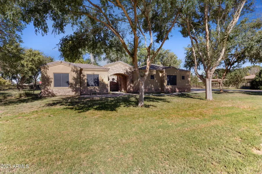 1010 W Via De Arboles --, San Tan Valley, AZ 85140