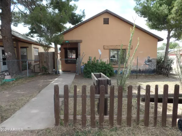 315 E Toughnut Street, Tombstone, AZ 85638