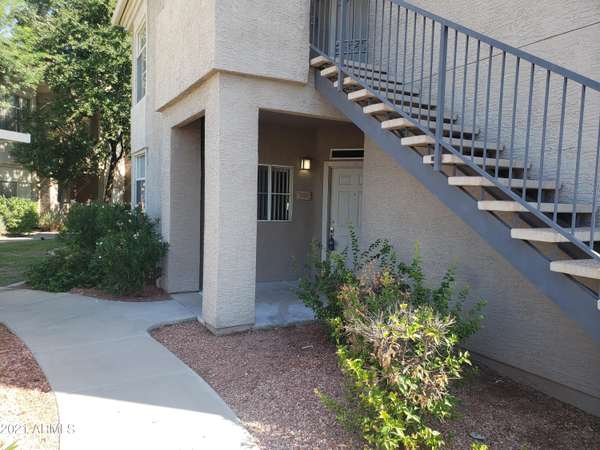 Phoenix, AZ 85048,3830 E LAKEWOOD Parkway E #1020