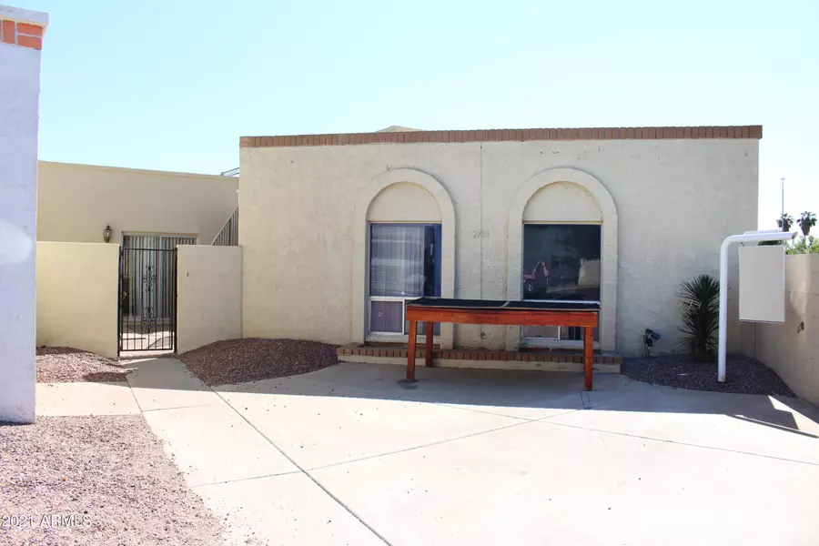 3721 S Dennis Drive, Tempe, AZ 85282