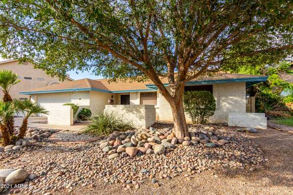 Chandler, AZ 85225,706 W STERLING Place