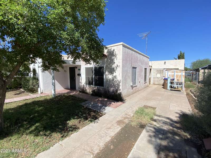 456 W NORTHERN Avenue, Coolidge, AZ 85128