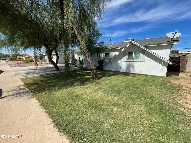 2022 W ALTADENA Avenue, Phoenix, AZ 85029