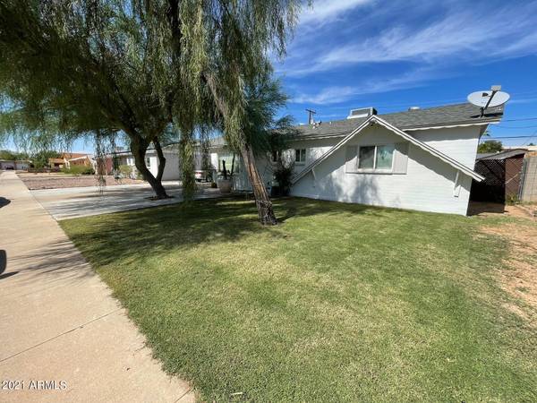 Phoenix, AZ 85029,2022 W ALTADENA Avenue