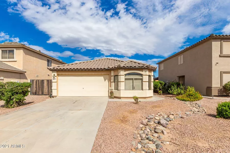 35501 N DANISH RED Trail, San Tan Valley, AZ 85143