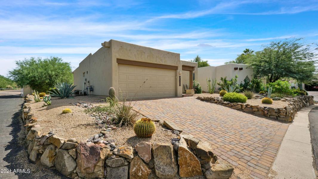 39009 N HABITAT Circle, Cave Creek, AZ 85331