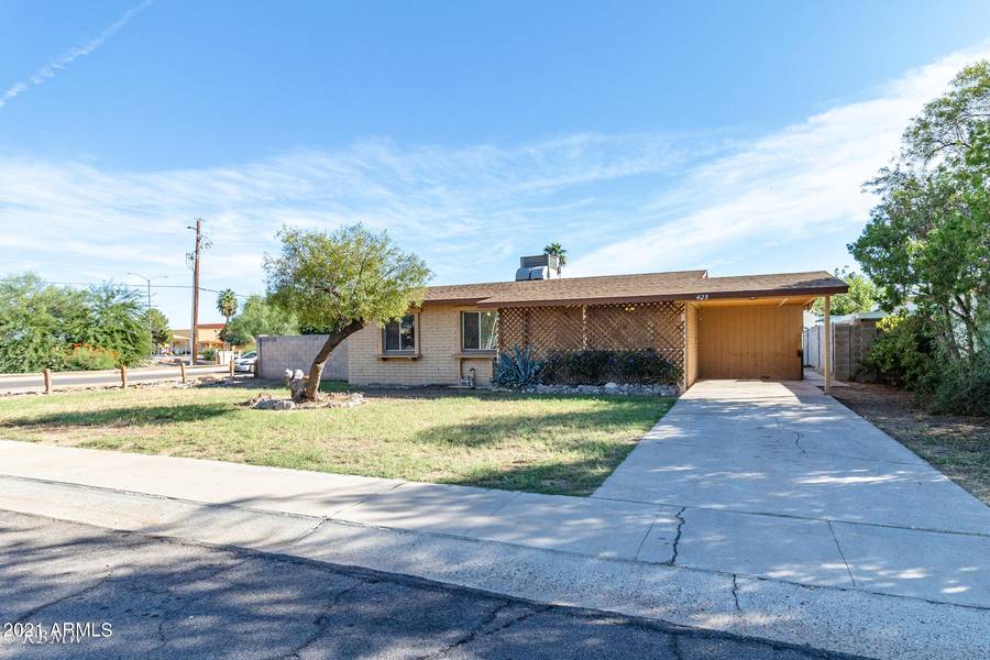 425 E CHOLLA Street, Casa Grande, AZ 85122