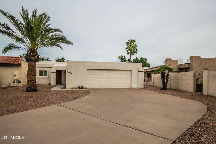 2635 N OLYMPIC Circle, Mesa, AZ 85215