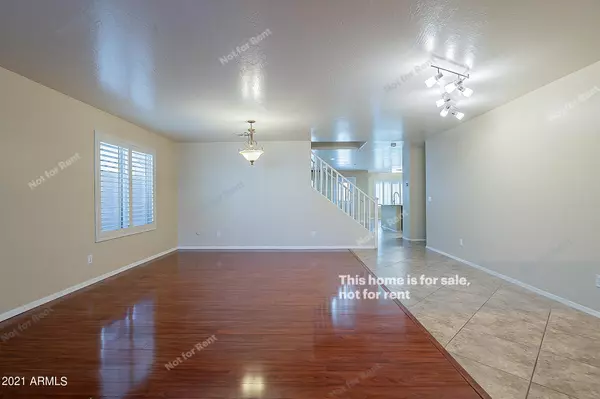 Glendale, AZ 85304,5733 W WINDROSE Drive