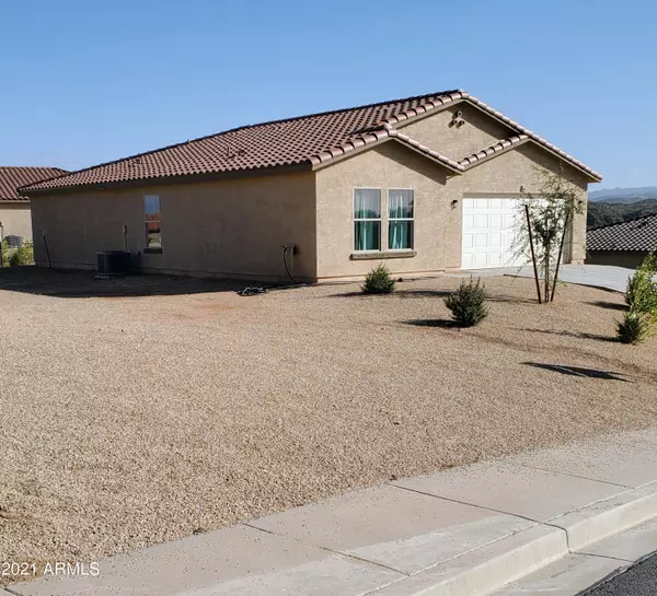 80 W Cottonwood Lane, Wickenburg, AZ 85390