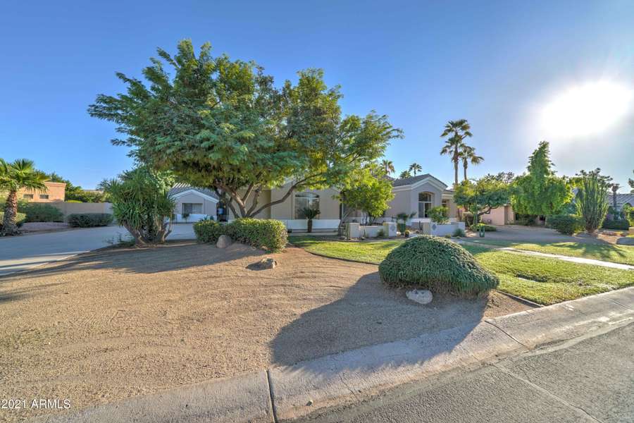 7365 W COUNTRY GABLES Drive, Peoria, AZ 85381