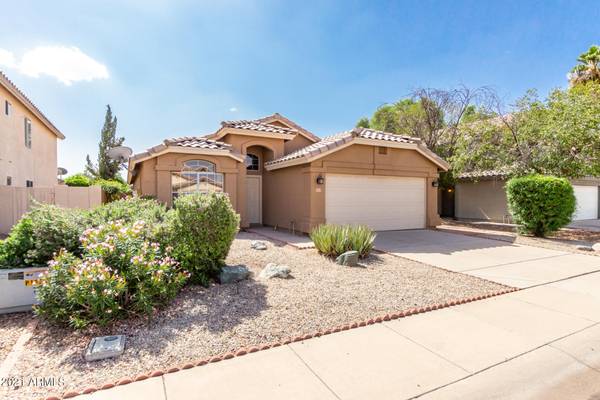 Chandler, AZ 85225,923 E CONSTITUTION Drive