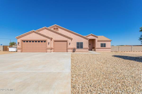 20232 W MAZATZAL Drive, Wittmann, AZ 85361