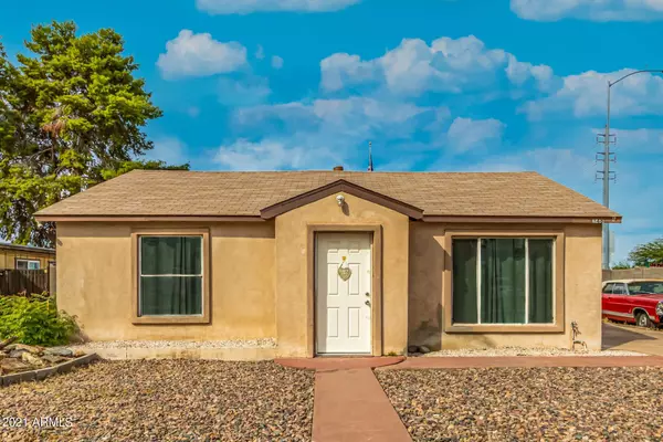 348 N HENKEL --, Mesa, AZ 85201