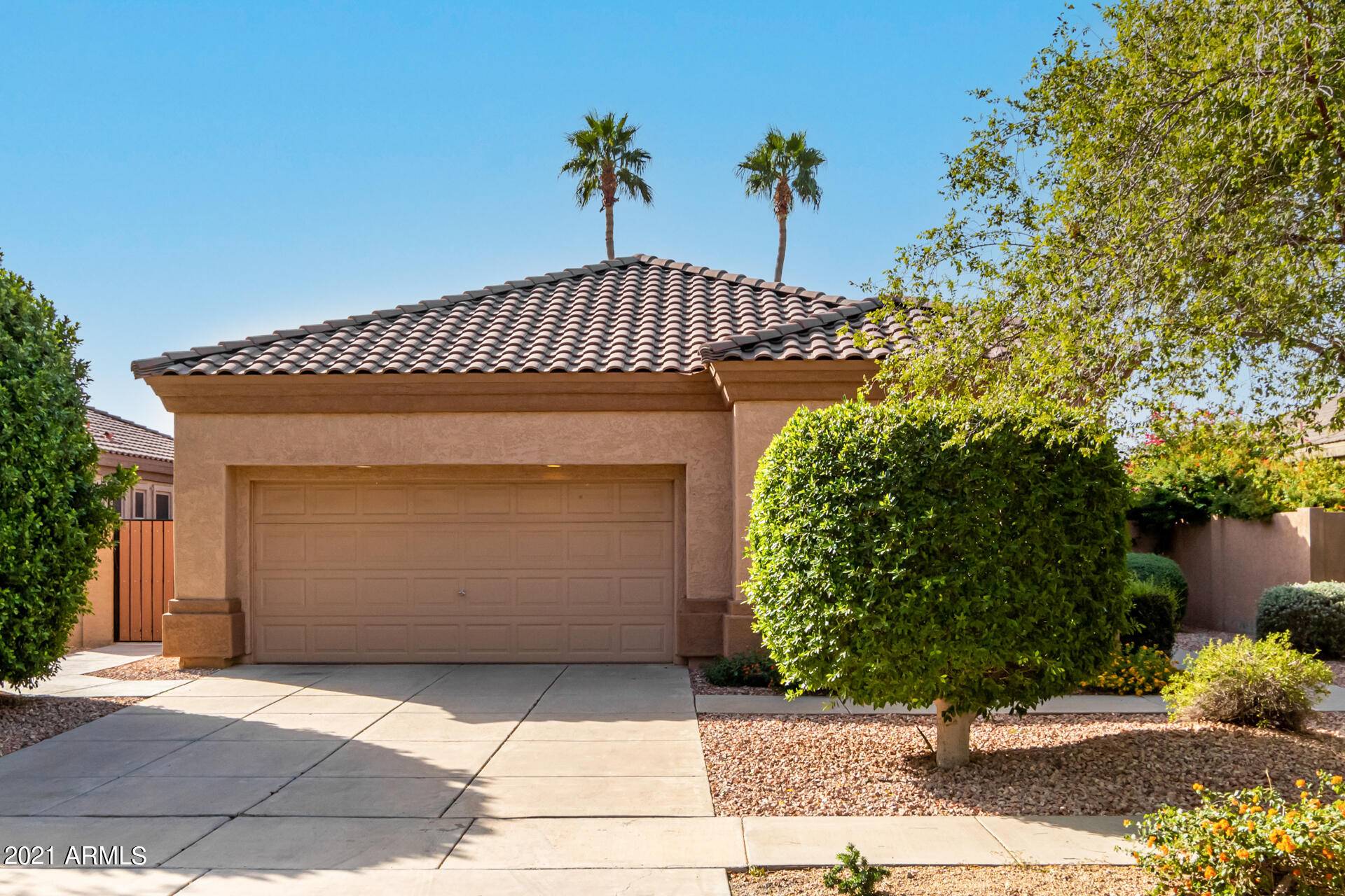 6975 W ROSE GARDEN Lane, Glendale, AZ 85308