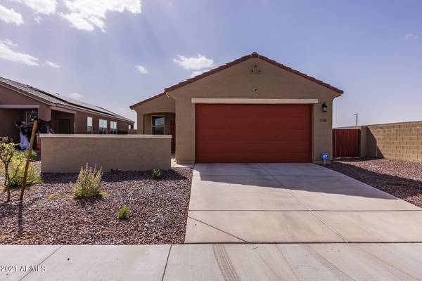 San Tan Valley, AZ 85140,3719 E HENSON Street