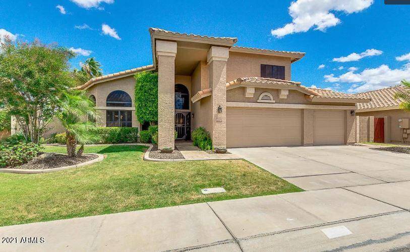 1426 W TARA Drive, Gilbert, AZ 85233