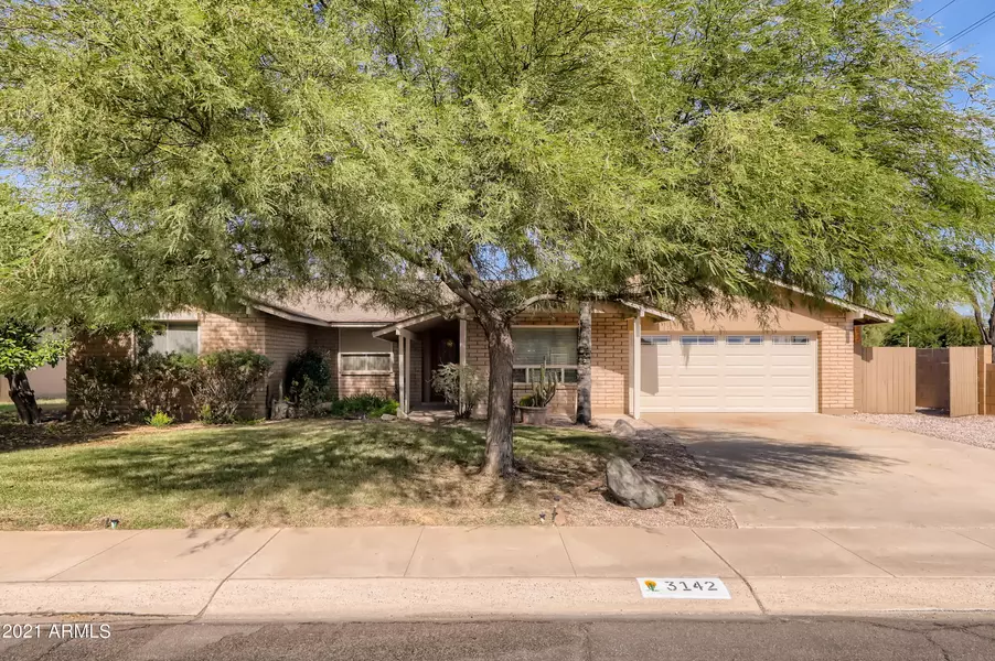 3142 E ALTADENA Avenue, Phoenix, AZ 85028