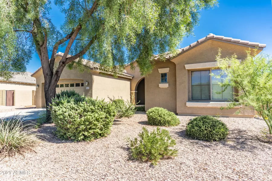 38453 N NUEVO LAREDO Lane, San Tan Valley, AZ 85140