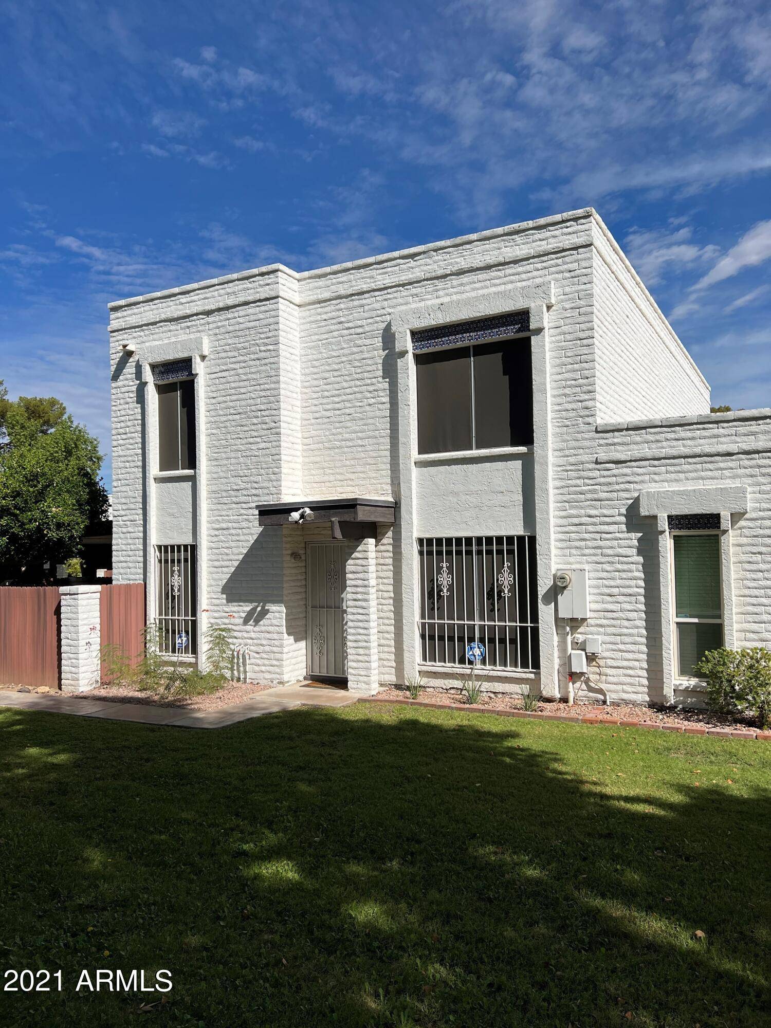 13231 N 3rd Place, Phoenix, AZ 85022