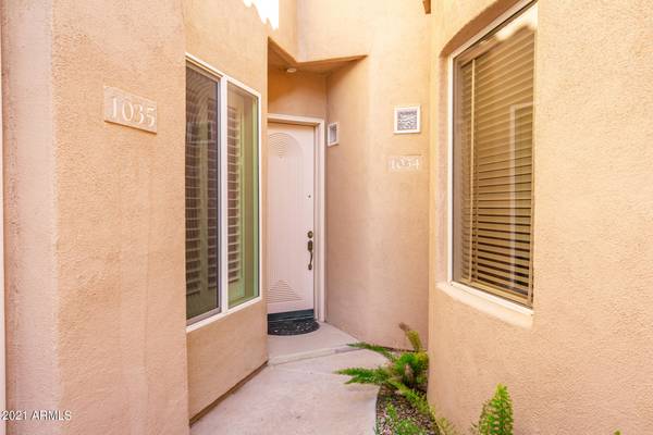 Chandler, AZ 85248,3800 S CANTABRIA Circle #1034