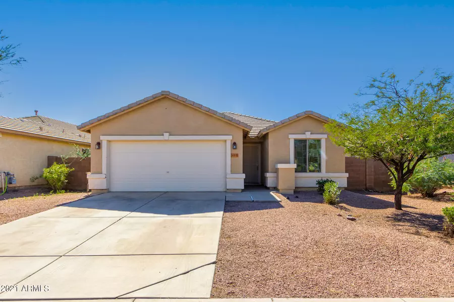 489 W DEXTER Way, San Tan Valley, AZ 85143