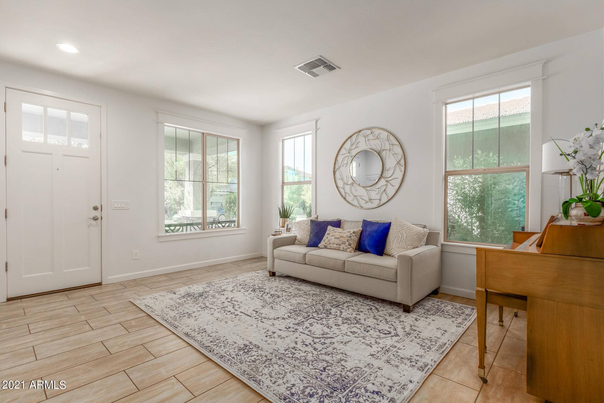 Gilbert, AZ 85298,3402 E STRAWBERRY Drive