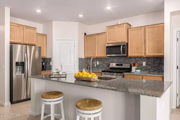 San Tan Valley, AZ 85143,7012 E GAMEBIRD Way