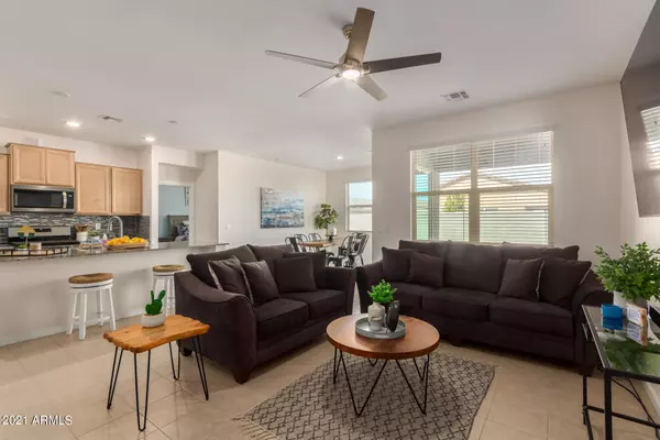 San Tan Valley, AZ 85143,7012 E GAMEBIRD Way