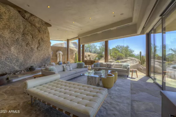 Carefree, AZ 85377,2018 SMOKETREE Drive