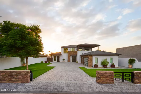 Phoenix, AZ 85018,3034 N VALENCIA Lane