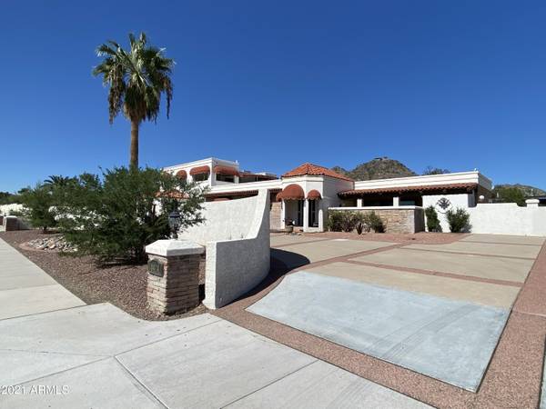 Paradise Valley, AZ 85253,4414 E LINCOLN Drive