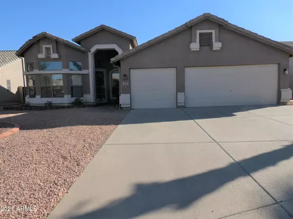 675 W BEECHNUT Drive W, Chandler, AZ 85248