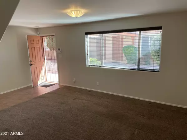 Tucson, AZ 85711,924 N Desert Avenue #A