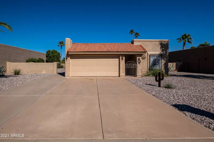 26433 S SNEAD Drive, Sun Lakes, AZ 85248