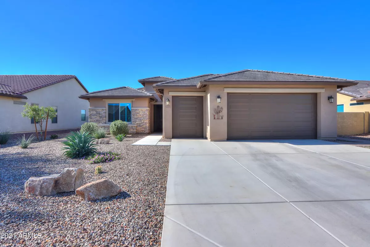 Eloy, AZ 85131,5267 N ARROWHEAD Drive