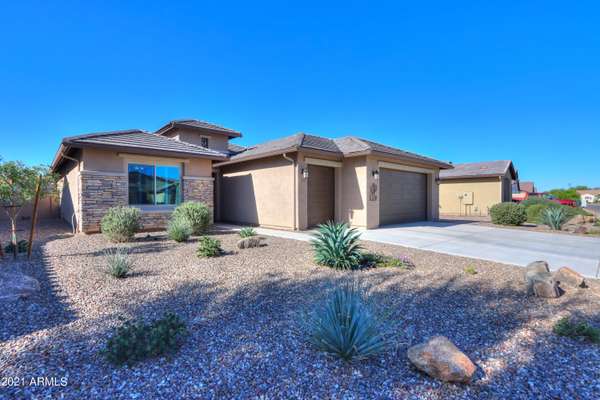 Eloy, AZ 85131,5267 N ARROWHEAD Drive