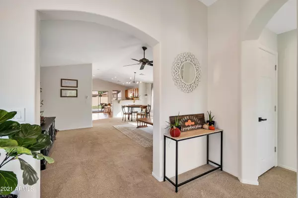 San Tan Valley, AZ 85140,532 E HARVEST Road