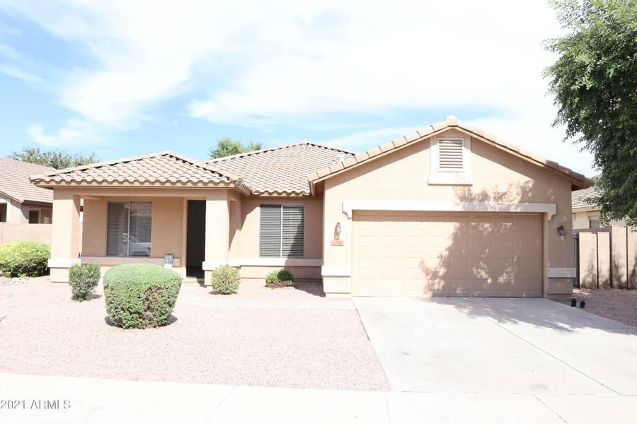 4390 E AUGUSTA Avenue, Chandler, AZ 85249