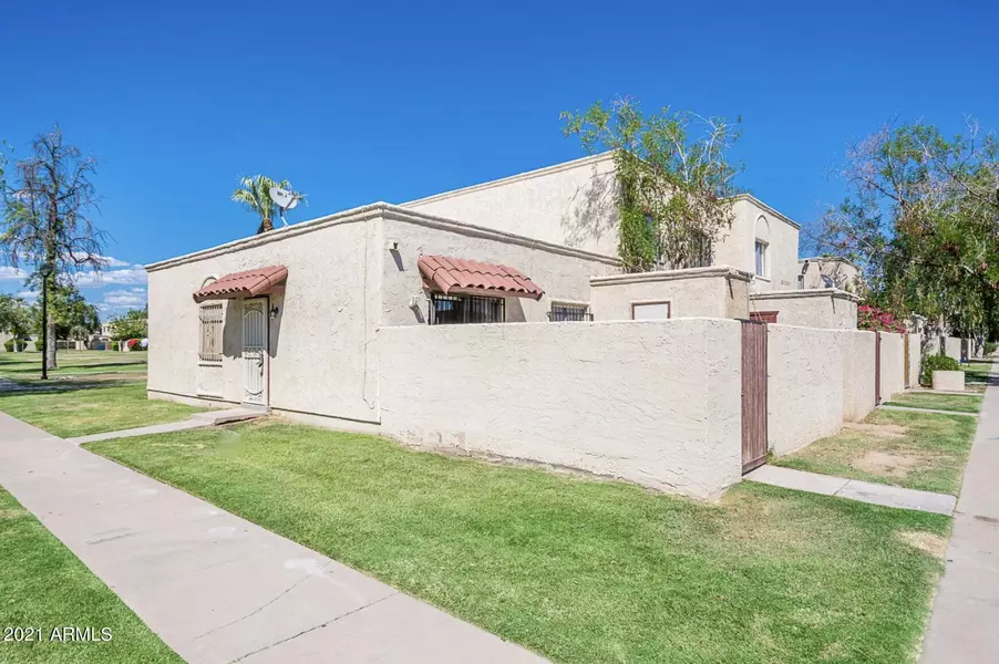 5422 W BELLEVIEW Street, Phoenix, AZ 85043