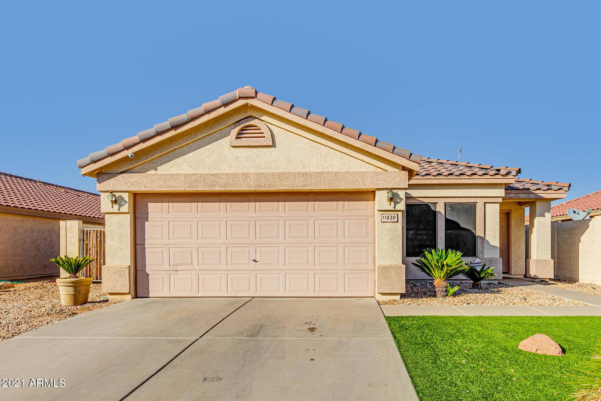 11820 W ROANOKE Avenue, Avondale, AZ 85392