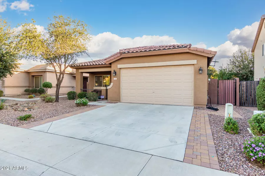 741 W HARVEST Road, Queen Creek, AZ 85140