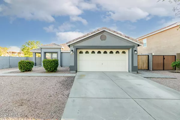 695 W COCHISE Lane, Gilbert, AZ 85233