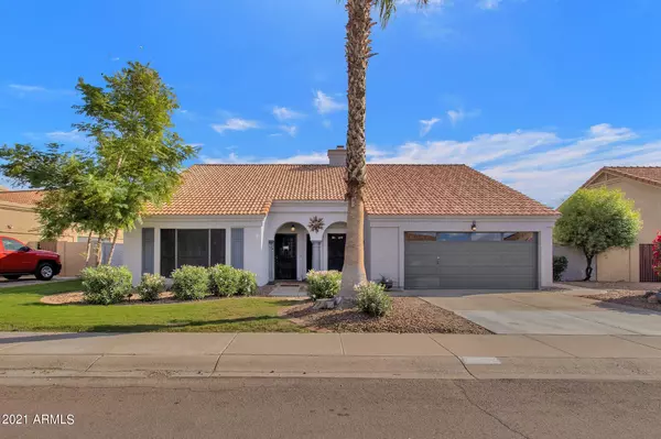 3917 E AMBERWOOD Drive, Phoenix, AZ 85048
